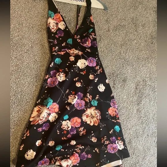 Floral short dress - Picture 1 of 4